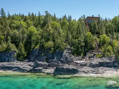 Tobermory Sweetwater Bay Resort